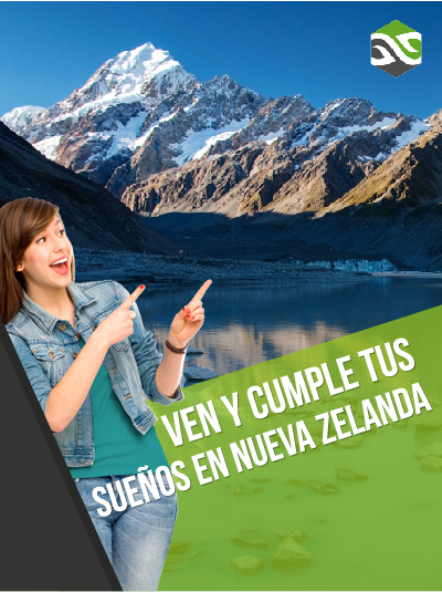 Estudiante celebrando su experiencia