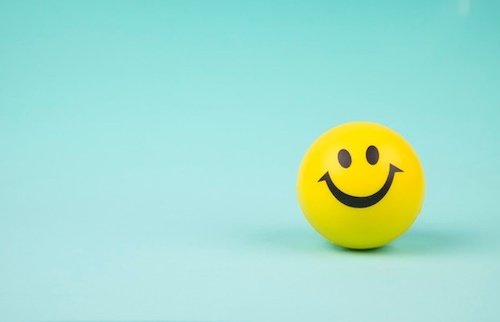 emoji cara feliz