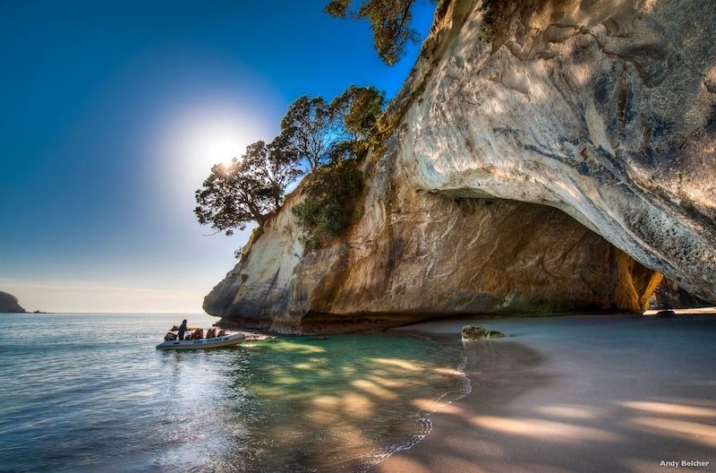 Inmigración en la Skilled Migrant Visa de Nueva Zelanda. Playa de Coromandel en Nueva Zelanda