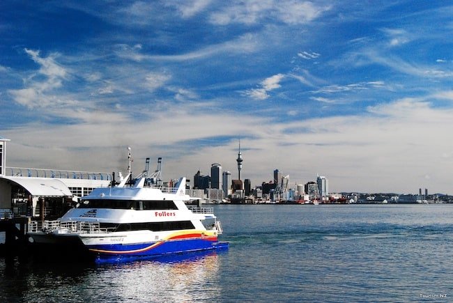 Ferry-Devonport-Auckland-Nueva-Zelanda-Theinfinitynz-min Transportes en Nueva Zelanda. Ferry en Devonport, Auckland - theinfinitynz
