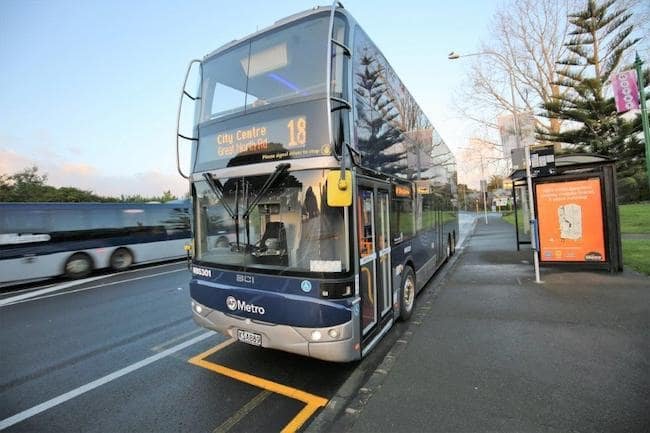 bus-urbano-auckland-nueva-zelanda-theinfinitynz-min Transportes en Nueva Zelanda. Autobus urbano en Auckland - theinfinitynz